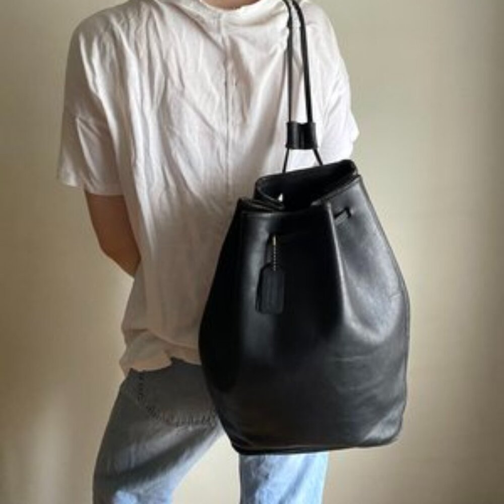 RARE! Vintage COACH Navy LEATHER BIXBY SLING DRAWSTRING BUCKET SHOULDER BAG 9929